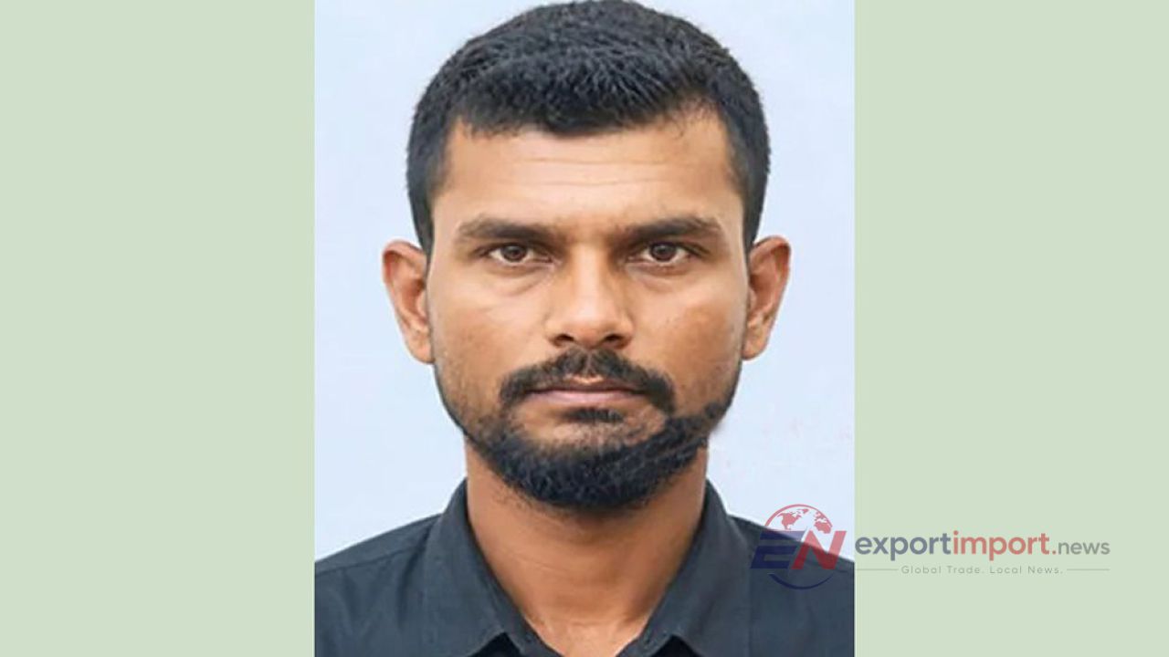 সন্ত্রাসী হামলায় চালক নিহত, ট্রাক চালিয়ে লাশ মীরসরাইয়ে আনলেন হেলপার